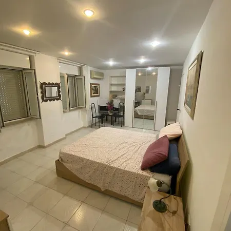 Bilocale Comfort Nel Centro Storico Apartman